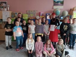 b_1024_768_0_00_images_2023_2024_Pedagog_spotkanie3kl_404167102_806666351261315_9056992420219750250_n